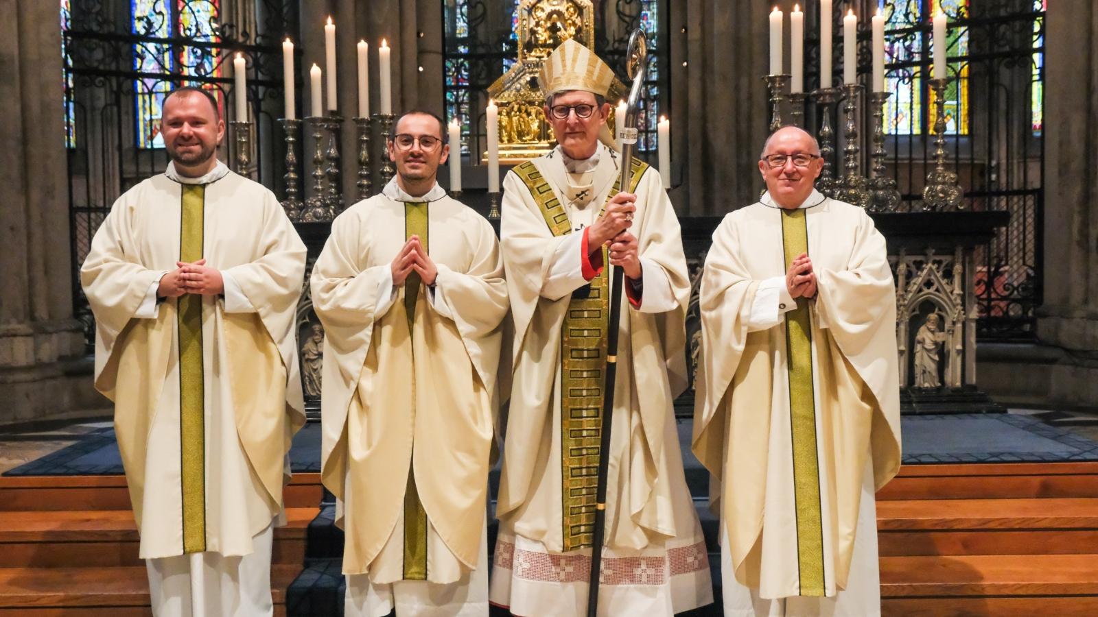 v.l.: Marek Osiecki, Francesco Tabacco, Kardinal Woelki und Christian Gawenda