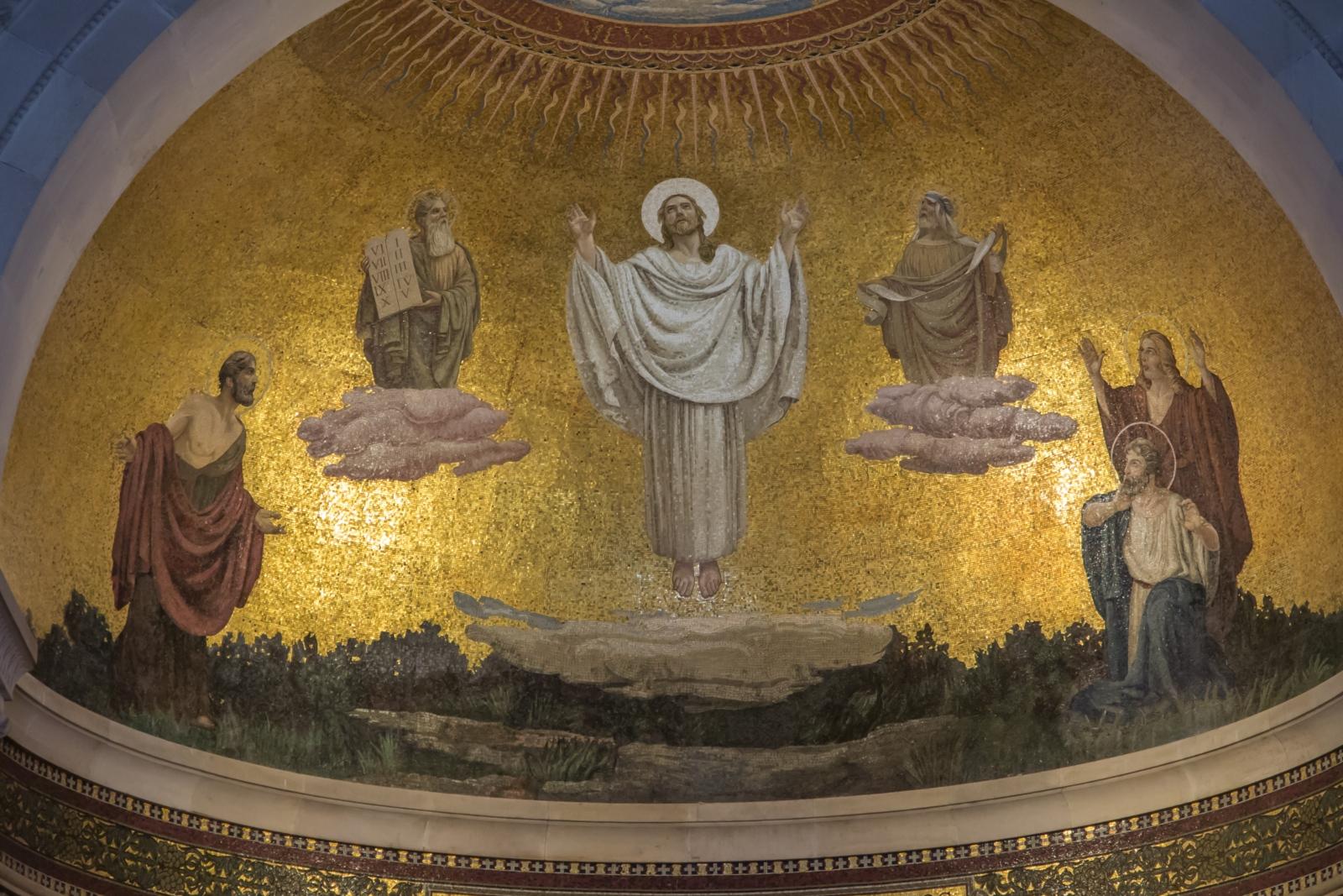 'Verklärung des Herrn', dargestellt in der Kuppel der Verklärungskirche auf dem Berg Tabor in Israel.