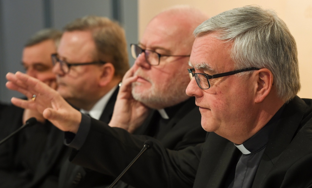 v.r.: Die deutschen Synodenbischöfe Erzbischof Koch, Kardinal Marx und Bischof Bode