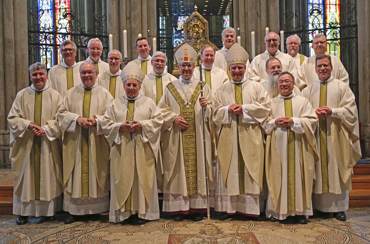 Kölner Dom Messe Weihnachten 2022 Starker Weihejahrgang aus Köln feiert Silbernes Priesterjubiläum