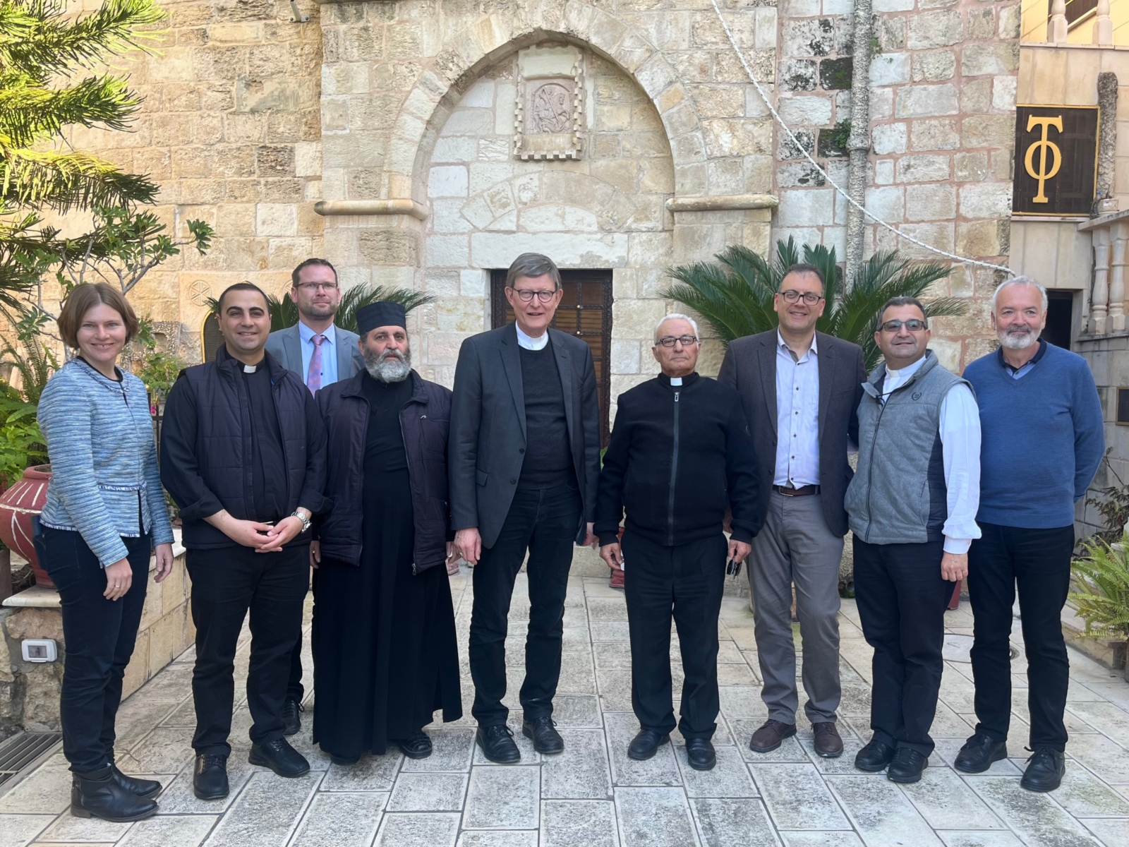 Kardinal Woelki beim Besuch einer christlichen Gemeinden in Burqin (Westbank)