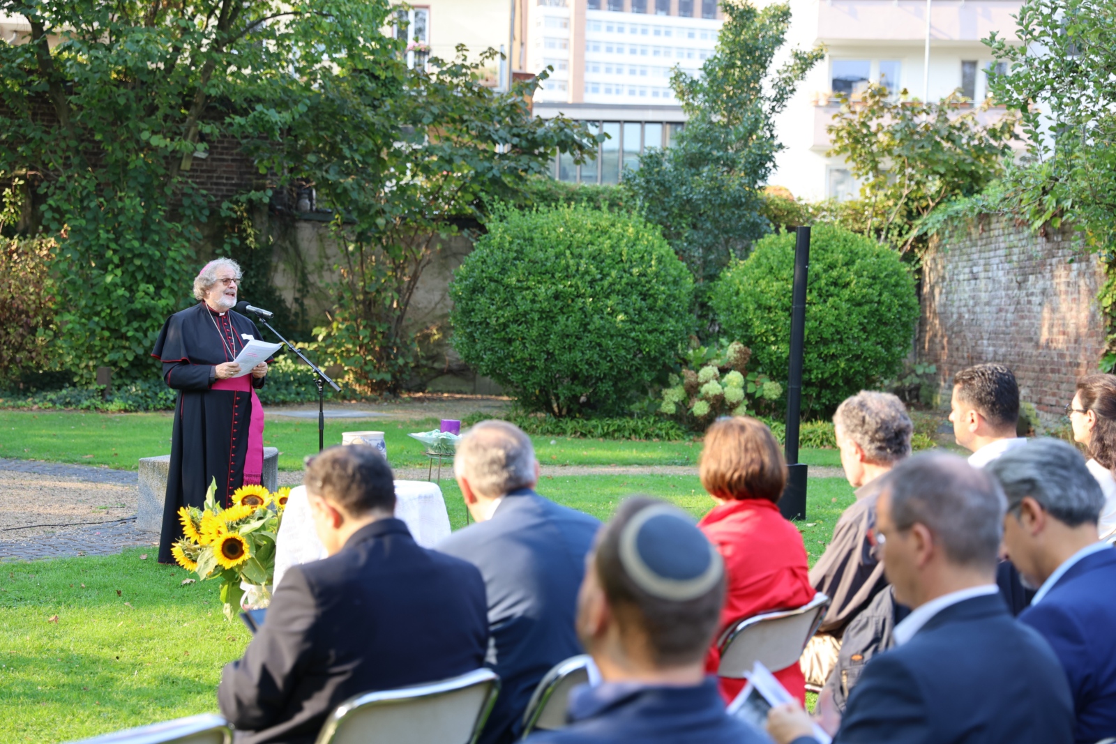 Multireligiöse Feier 'Schöpfung & Natur' am 18. September 2024 im Garten der Geligionen des 'In Via', Köln.