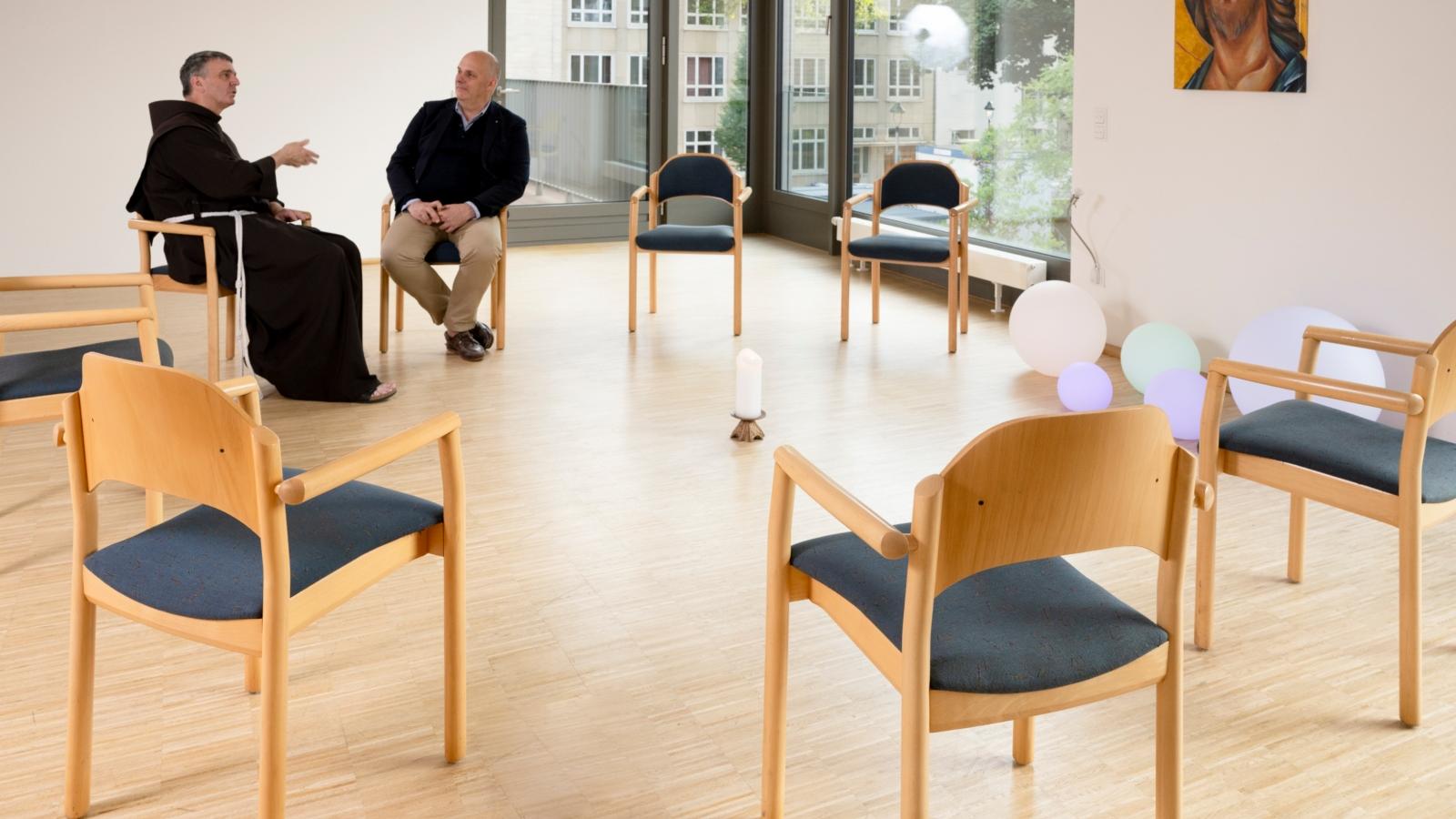 Die Katholische Glaubensinformation Fides ist Anlaufstelle für Ratsuchende in Glaubensfragen.