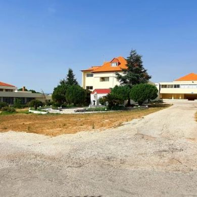 Schule der Franziskanerinnen in Menjez