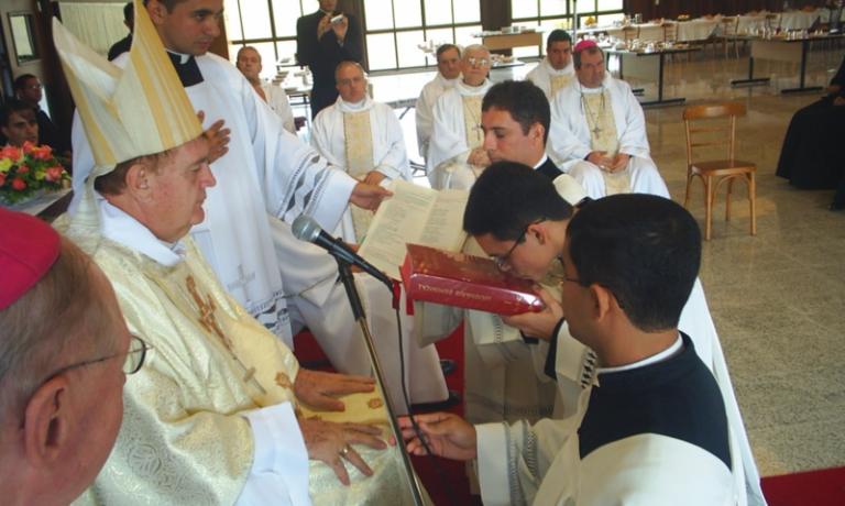 Patenschaft für alte Priester