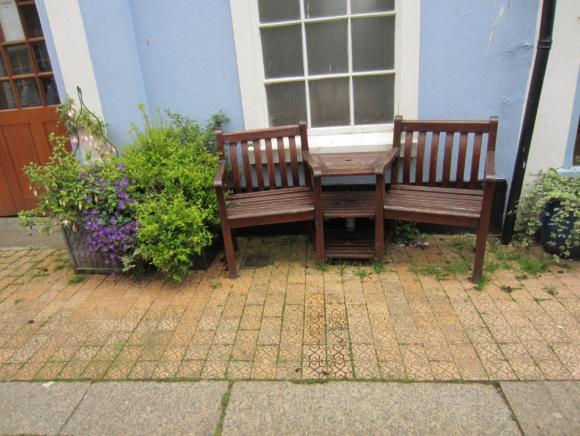 bank-vor-dem-haus-IMG_1203